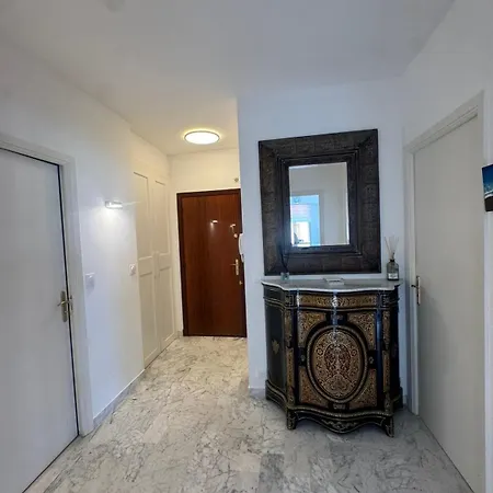 Elegant Riviera With Large Sunny Terrace Apartamento *